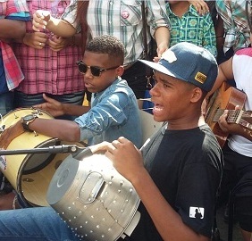 Música e lutas marciais na E.M. Canrobert