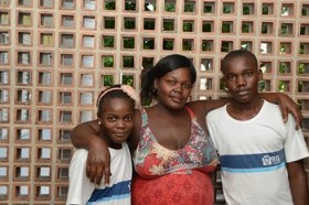 A experiência de imigrantes e refugiados nas escolas municipais do Rio de Janeiro 