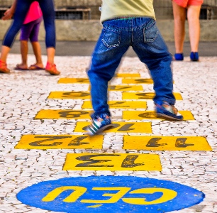 Tempo de brincadeiras e muita diversão! - Canção Nova Kids