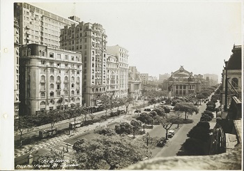 Cine praça Marechal Floriano 350